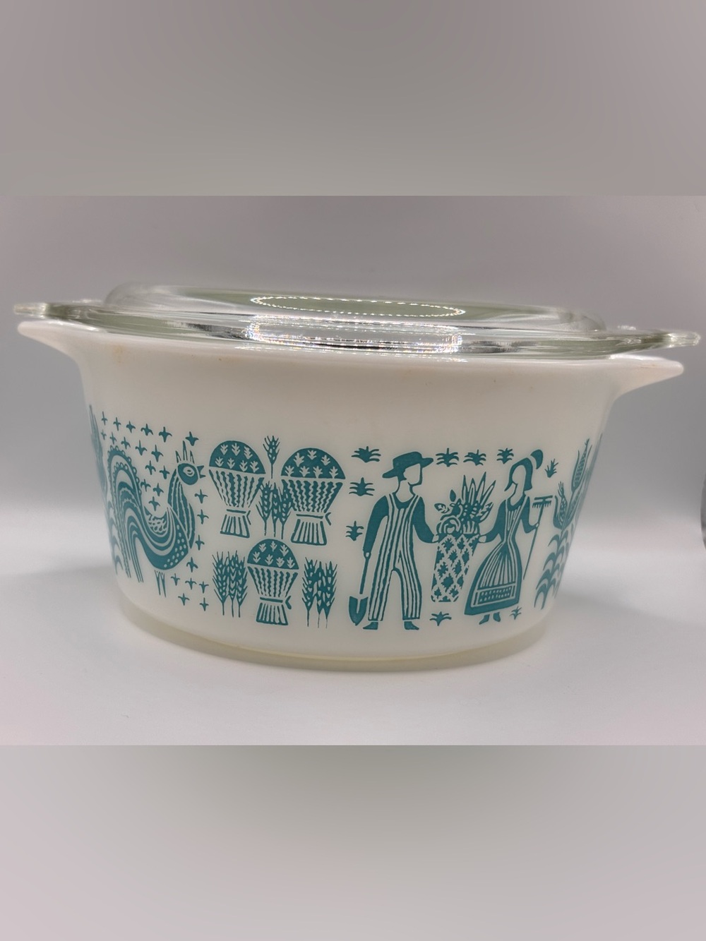 Vintage Pyrex 1-Quart Cinderella Round Casserole Dish, Amish Butterprint #473